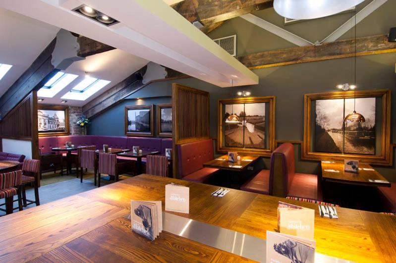 Premier Inn Kidderminster Bagian luar foto