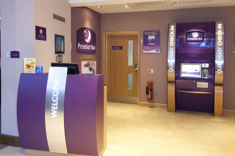 Premier Inn Kidderminster Bagian luar foto